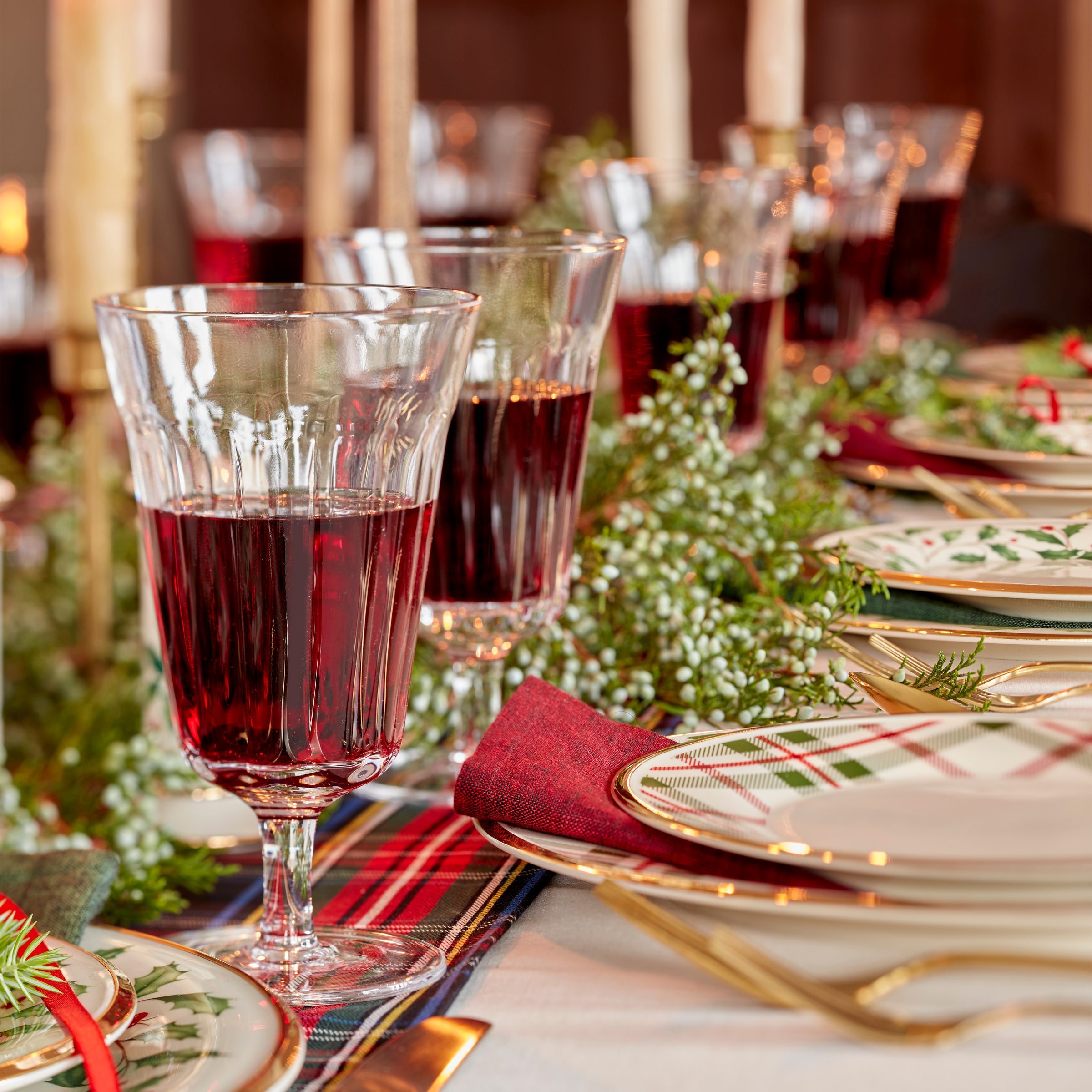 Holiday Plaid Dinner Plates - Set of 4