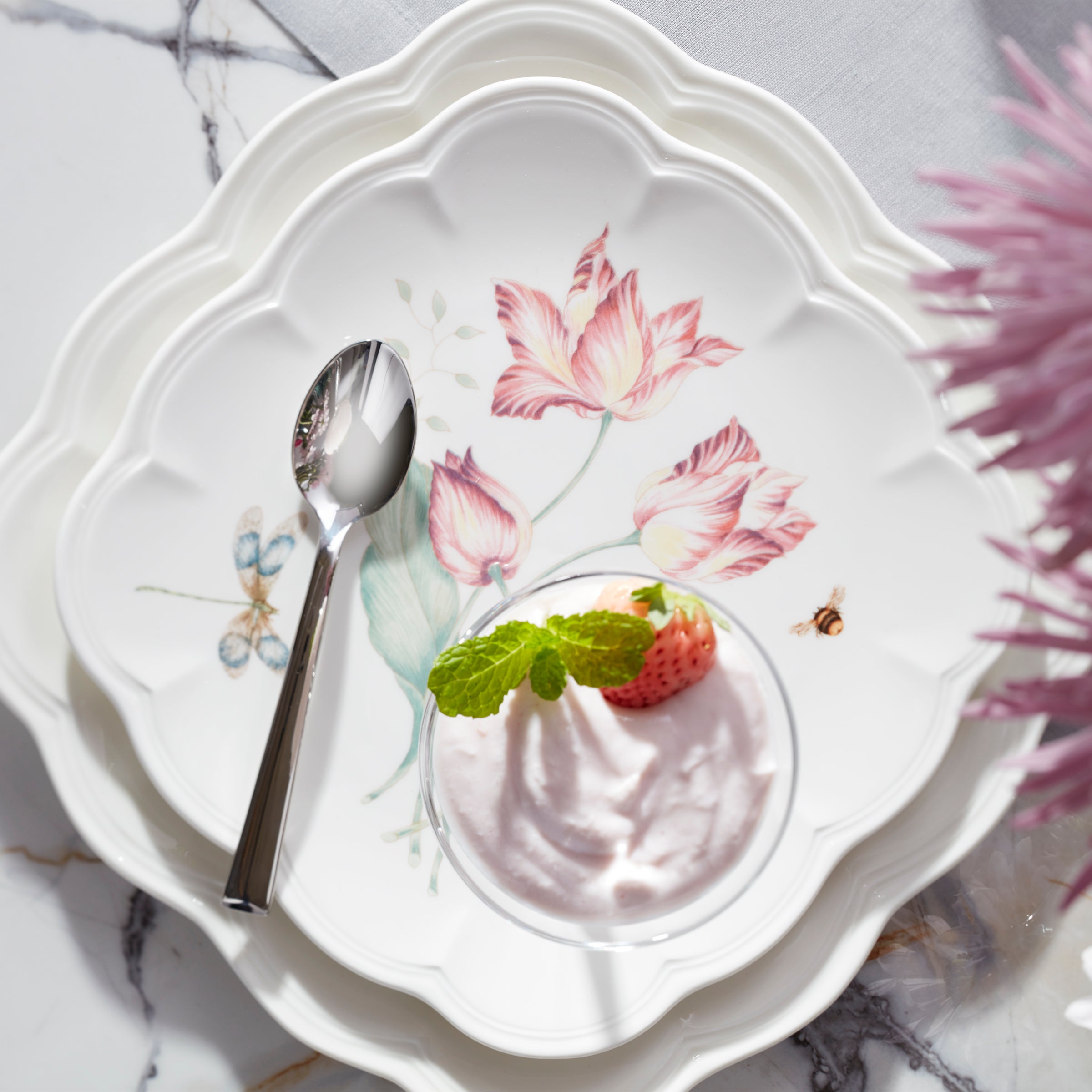 Butterfly Meadow Square 18-Piece Dinnerware Set
