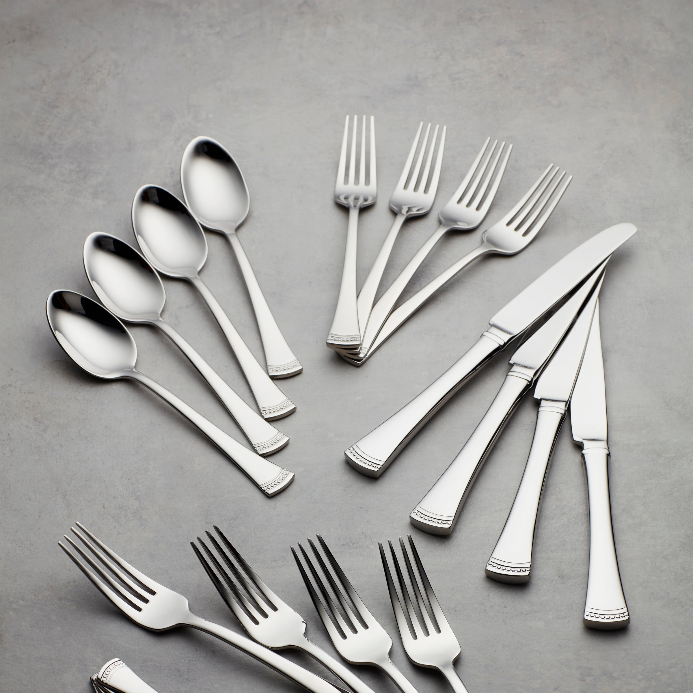 Portola Dinner Spoon - Set of 4