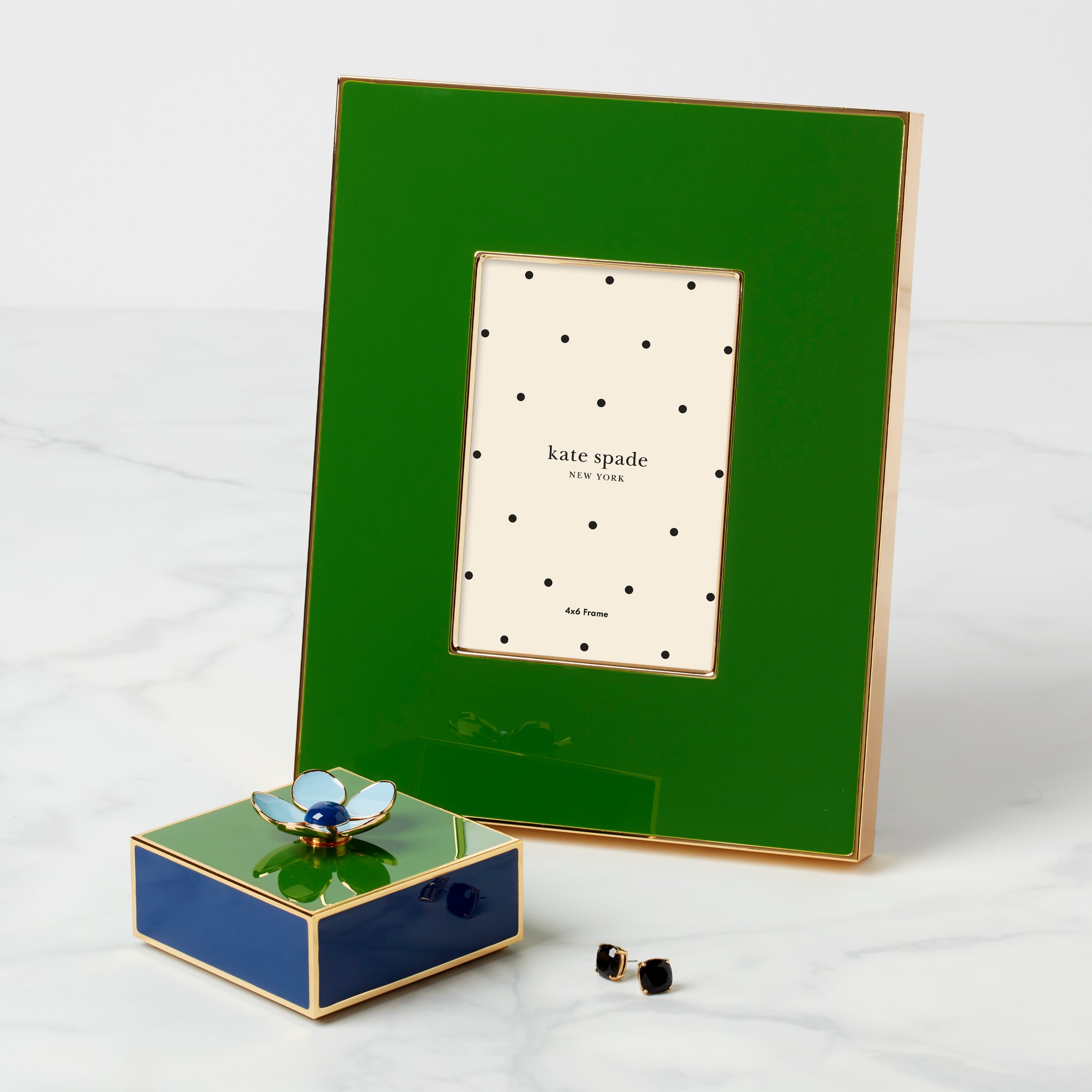 Make It Pop Floral Box - Green/Navy