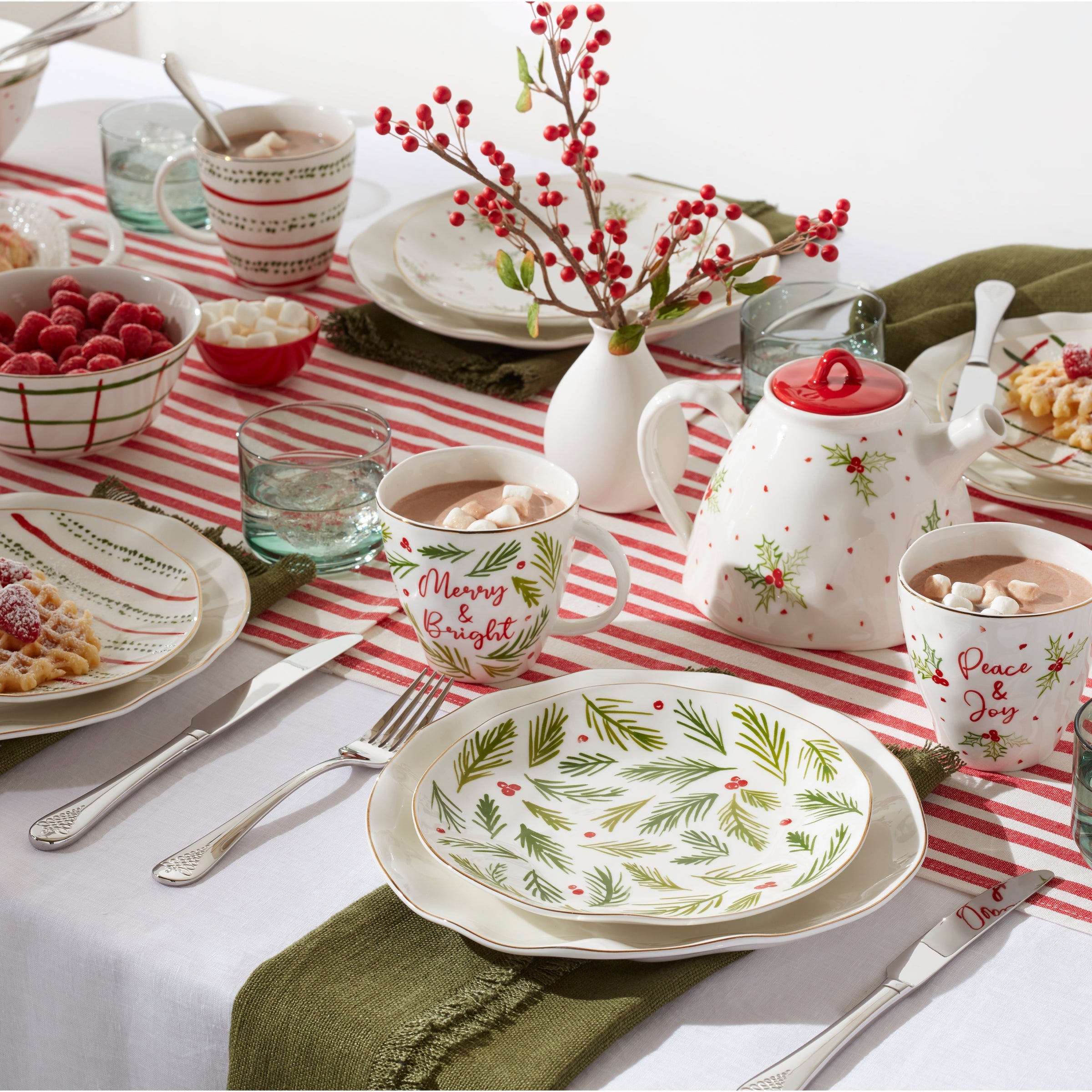 Noella 65 Piece Flatware Set