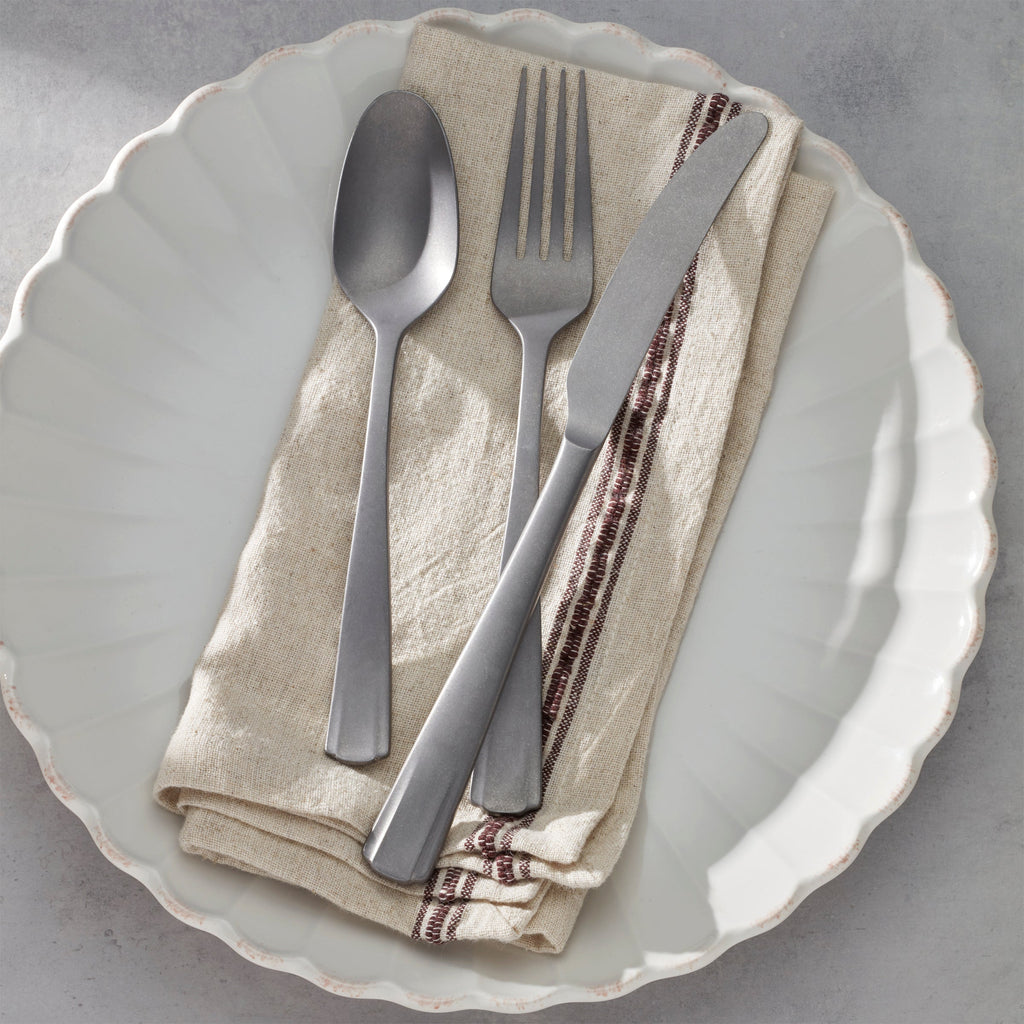 French Perle Scallop Vintage 65 Piece Flatware Set